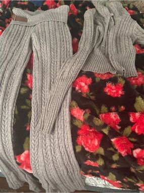 Gray Cable Knit Wome